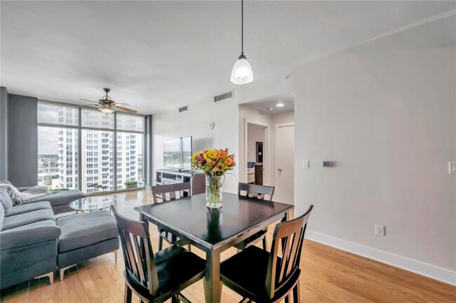 Grand Central at Kennedy West unit 1218, Tampa, FL 33602 - photo 5