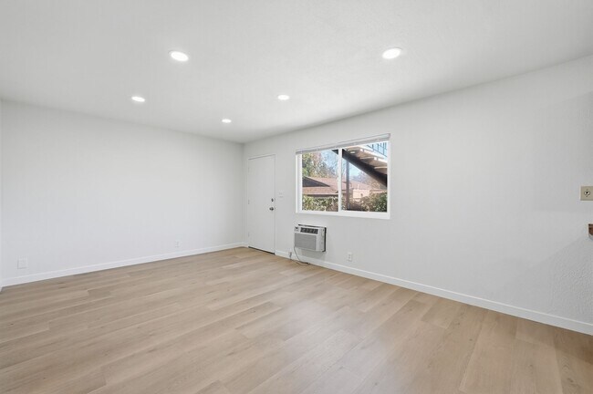 12621 Lindo Ln unit A, Lakeside, CA 92040 - photo 4