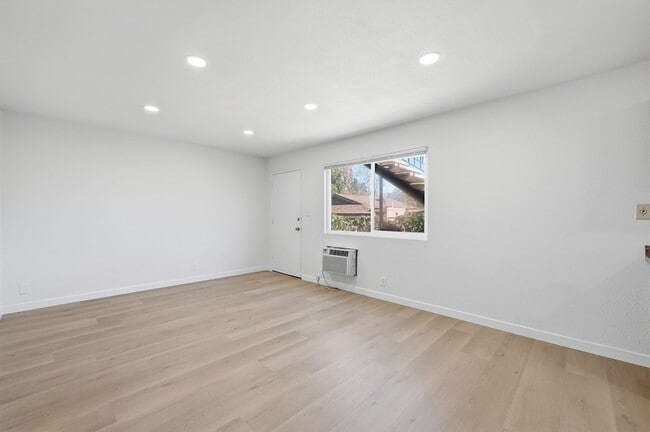 12621 Lindo Ln unit B, Lakeside, CA 92040 - photo 4