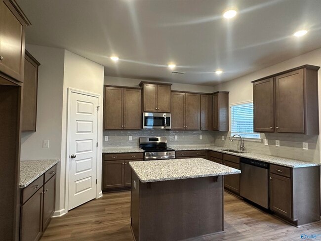 7325 Pine Run Ln SE, Owens Cross Roads, AL 35763 - photo 4