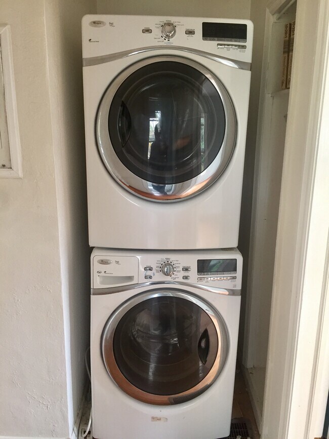 1608 Knollwood Cir, Orlando, FL 32804 - photo 5