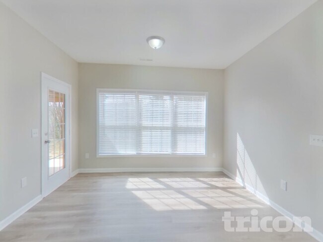 324 Archway Ct, Moore, SC 29369 - photo 2