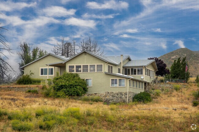 Hillside homes are located throughout the mountains of Banning.