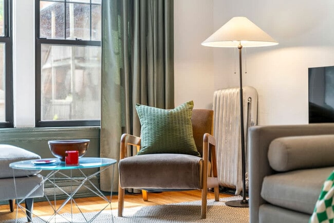 1524 W Berteau Ave unit FL1-ID1360110P, Chicago, IL 60613 - photo 4