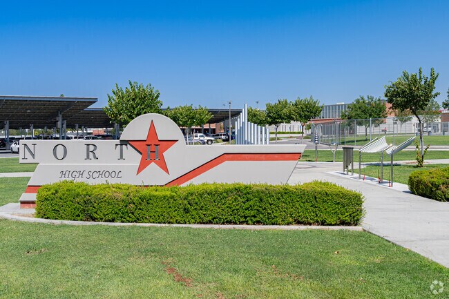 North High School in Bakersfield has a B rating from Niche.