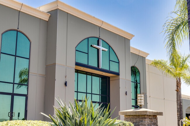 Residents have many options for churches such as Foothills Christian in Fletcher Hills.