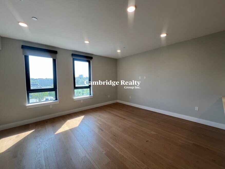 8 Central St unit T, Somerville, MA 02143 - photo 1