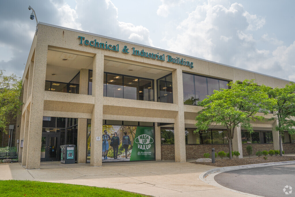 Washtenaw Technical Middle College building in Washtenaw.