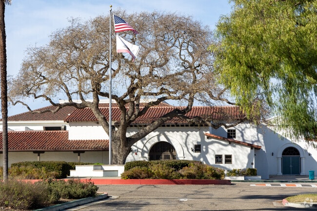 Over 90% of students graduate from Santa Ynez Valley Union High School in Beullton.