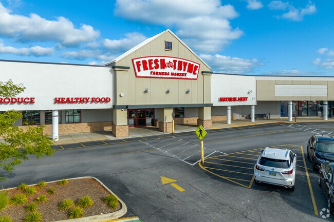 Fresh Thyme Market, Mayfield Heights, offers a wide selection of farm-fresh produce.