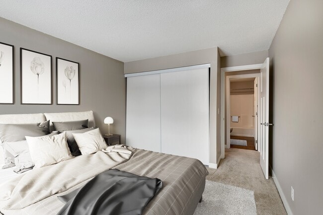 Valley Pond, Apple Valley, MN 55124 - photo 6