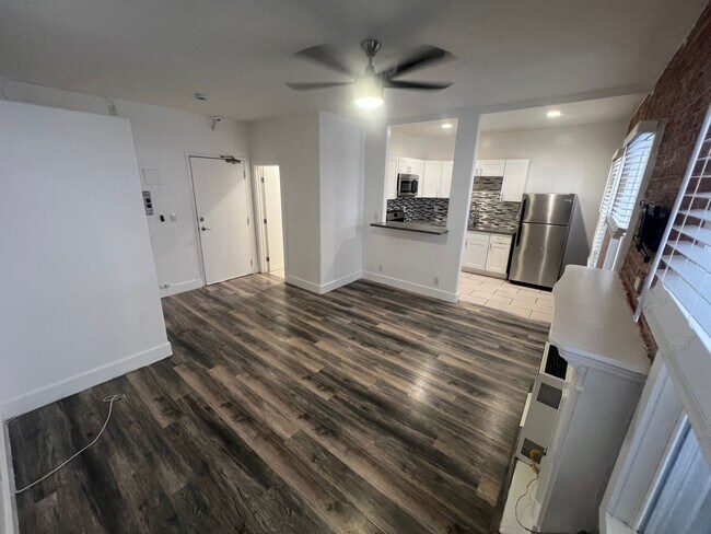 307 N Rampart Blvd, Los Angeles, CA 90026 - photo 6