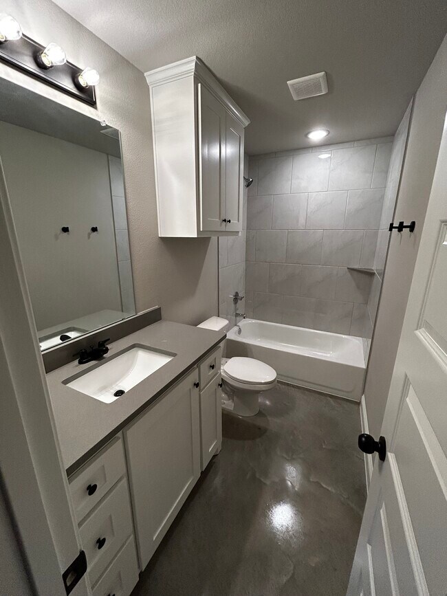 10028 W Hwy 199 unit 10028-200, Poolville, TX 76487 - photo 5