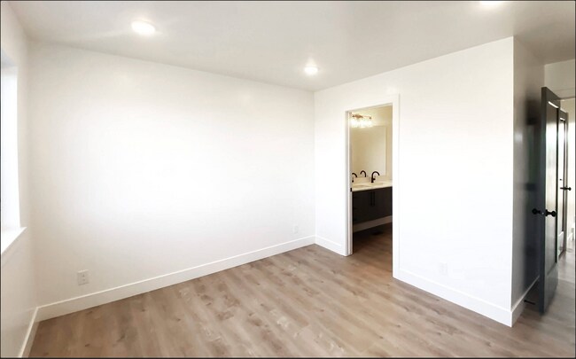 2061 S Main St, Bountiful, UT 84010 - photo 6