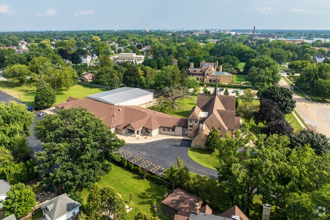 Martin Luther School 3