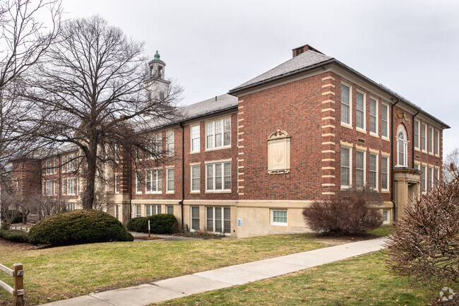 Amos A. Lawrence School in Brookline has an elegant architecture.