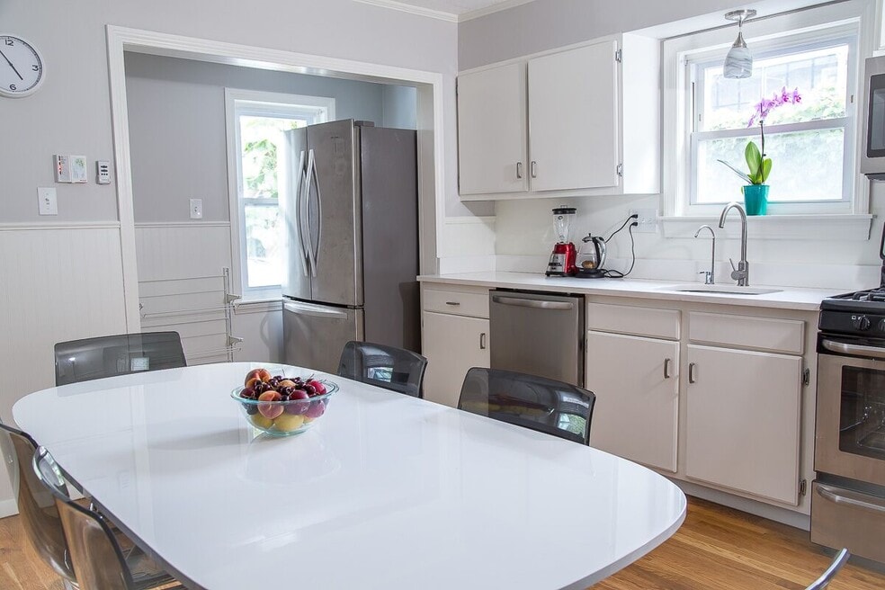 14 Union St, Brighton, MA 02135 - photo 1