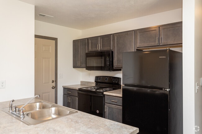 2BR, 1.5BA - 1,113SF - Kitchen