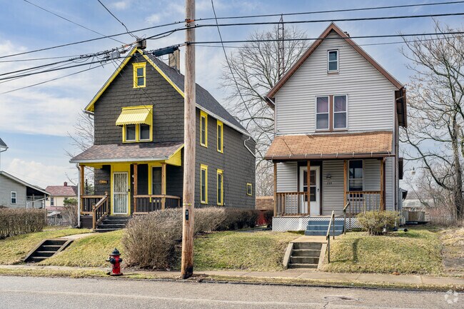 Workers cottages give OJays Parkway its warmth and charm.