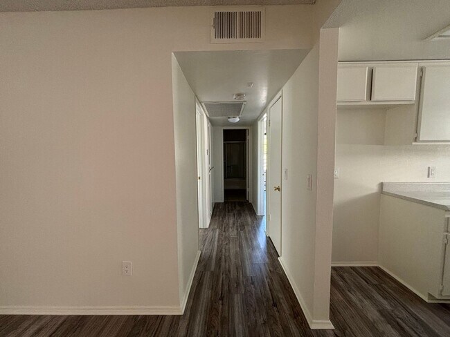 1232-1234 Orange Grove Ave unit 1232  101, Glendale, CA 91205 - photo 7