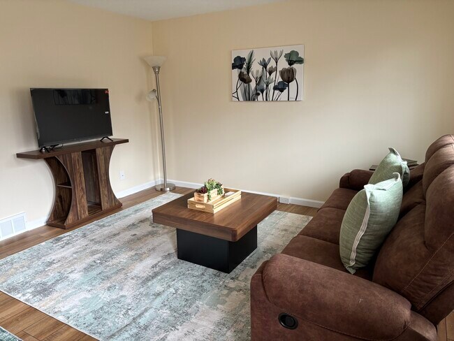 10251 Spinnaker Run, Aurora, OH 44202 - photo 4