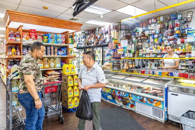 El Nuevo Bodegon in Northside offers groceries and essentials with friendly neighborhood service.
