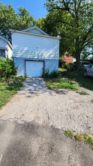 1422 N State St, Syracuse, NY 13208