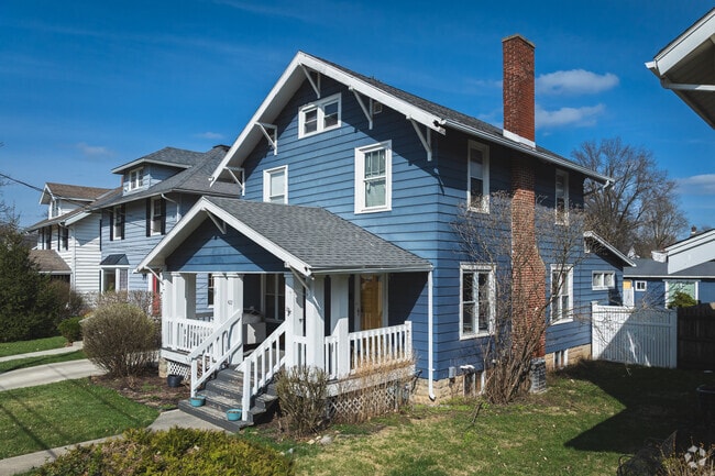 Tudor, craftsman and colonial revival are a few examples of houses available in Riverside North.