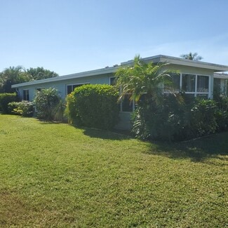 202 High Point Terrace W, Delray Beach, FL 33445