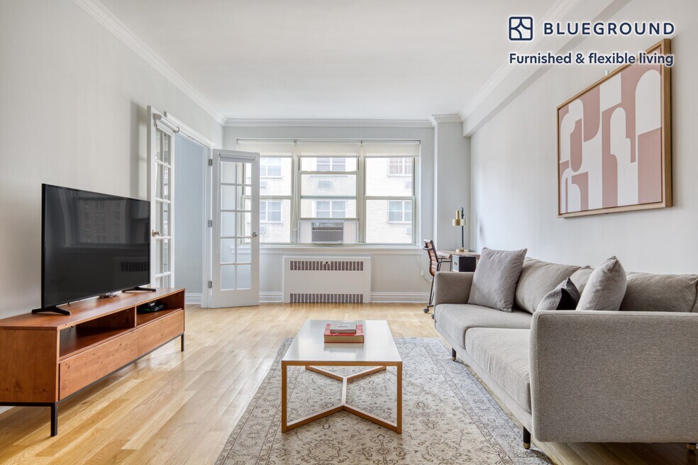 41 Park Ave unit FL10-ID624, New York, NY 10016 - photo 1