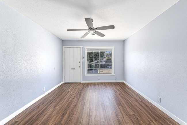 11859 207th St unit 11859.25, Lakewood, CA 90715 - photo 2