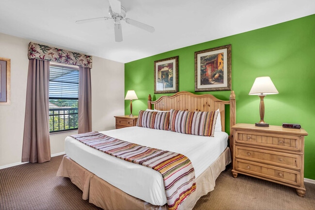 600 Neapolitan Way unit FL4-ID1073546P, Naples, FL 34103 - photo 4