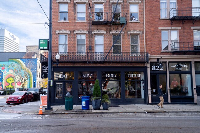 137 W 9th St unit 1, Cincinnati, OH 45202 - photo 2