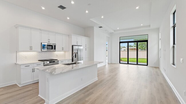 308 SE Via Sangro, Port St. Lucie, FL 34952 - photo 4