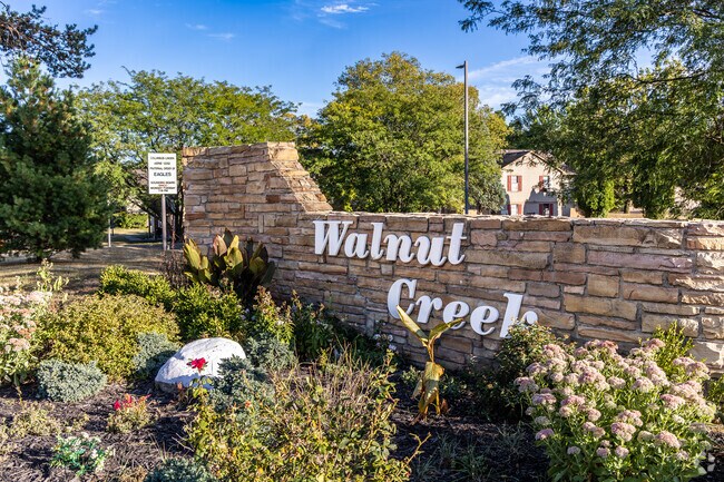 Walnut Creek blends suburban calm with quick access to the city’s conveniences.