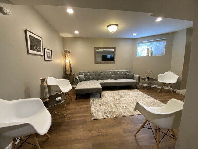 2219 N Bissell St unit ID1359763P, Chicago, IL 60614 - photo 3