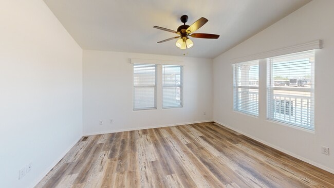 17506 W Van Buren St unit 181, Goodyear, AZ 85338 - photo 2