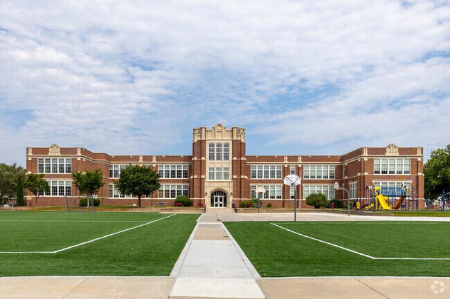 Clinton Elementary School offers some beautiful architectural features.