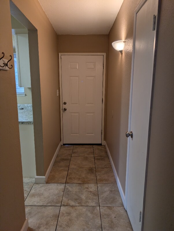 3022 W San Gabriel Ave, Fresno, CA 93722 - photo 2