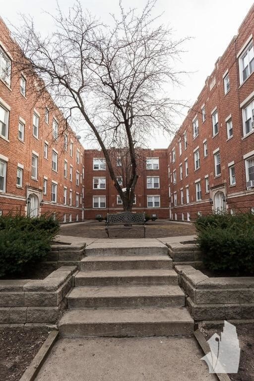 947 W Cornelia Ave unit 951-1D, Chicago, IL 60657 - photo 2