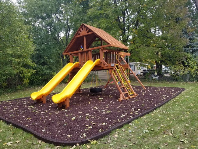 Briar Oaks, Apple Valley, MN 55124 - photo 3