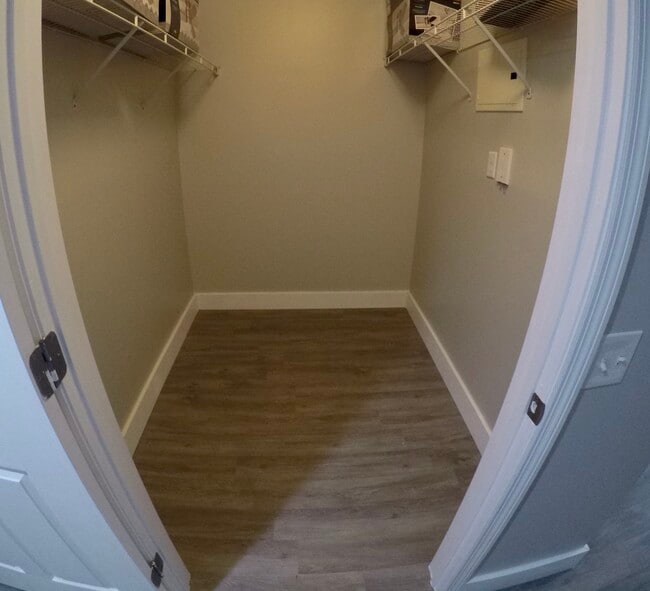 Walk-in closet