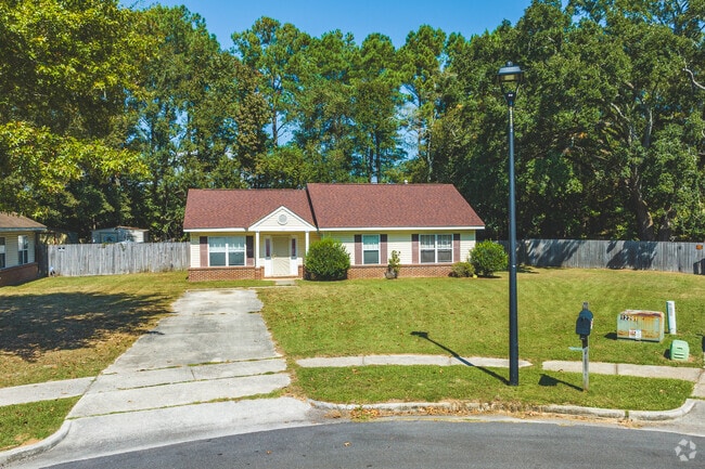There are some sections of Rosedale with smaller homes on medium sized lots.