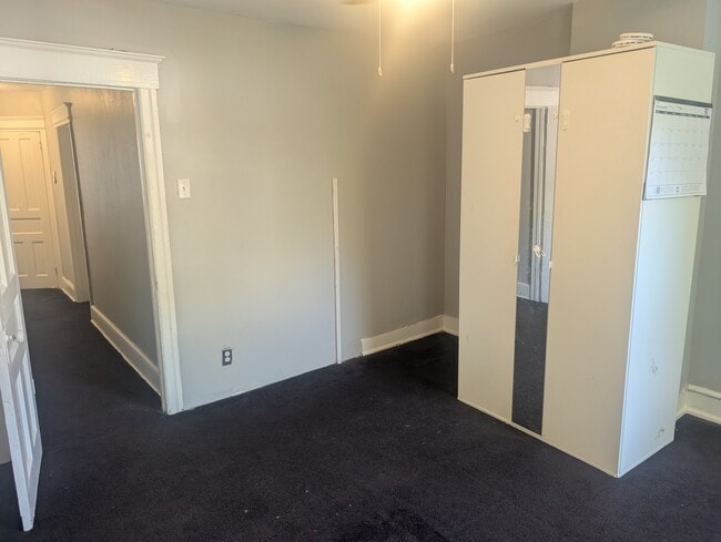 422 Viola St, Camden, NJ 08104 - photo 6