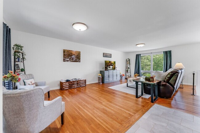 521 Woodhaven Dr unit ID1308987P, Morgantown, WV 26505 - photo 4