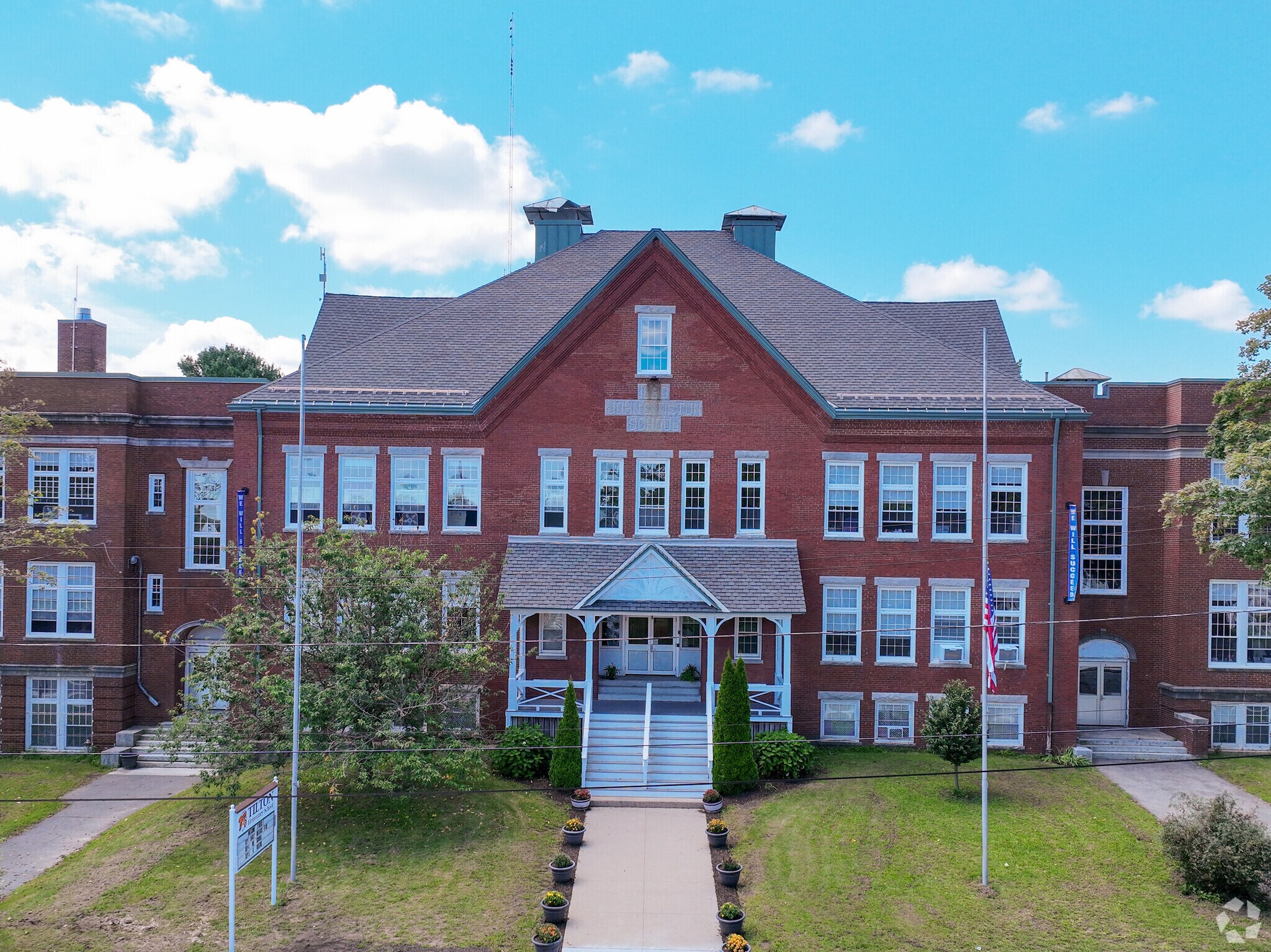 Tilton Elementary School serves the Mount Washington neighborhood..