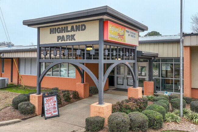 The faculty at Highland Park Elementary nurtures a learning environment.