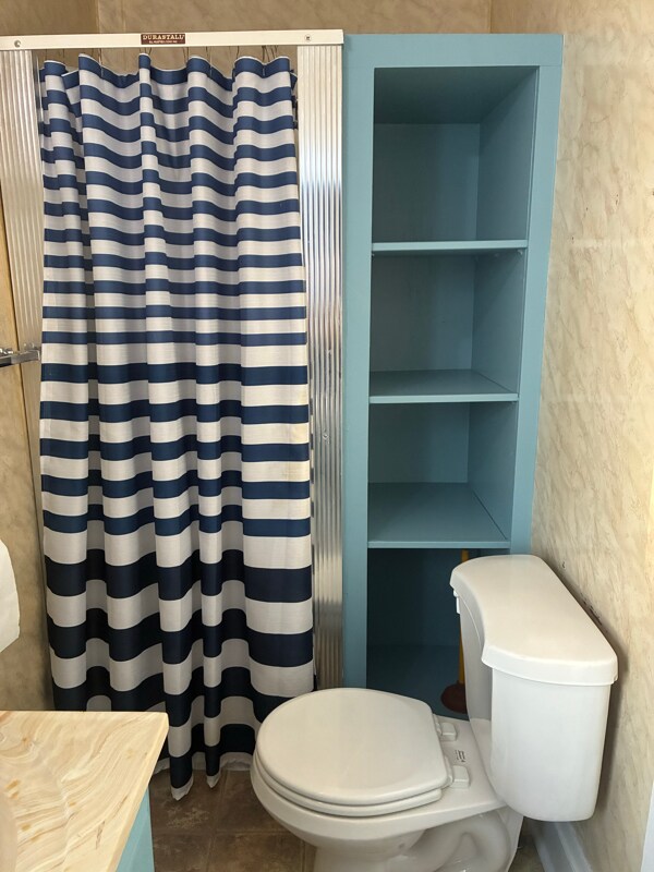 305 E Meade Ct, Luverne, MN 56156 - photo 7