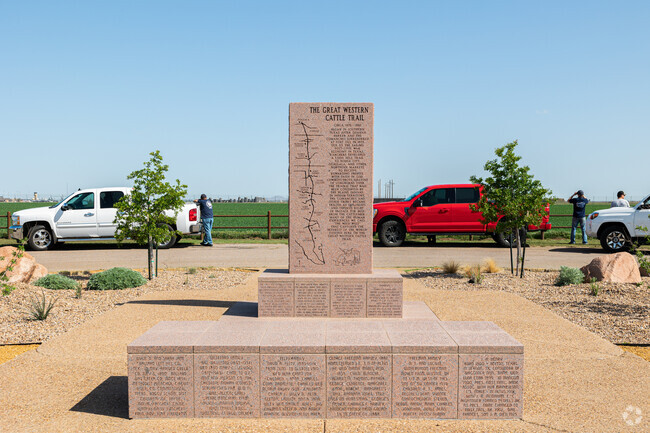 The Great Western Cattle Trail runs through Altus.