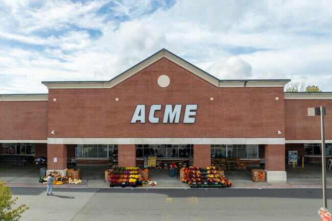 Residents of London Grove Township can pick up their groceries from ACME Market.